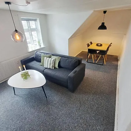 Cozy 1 Bedroom A *