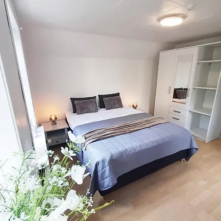 Cozy 1 Bedroom A Апартаменты
