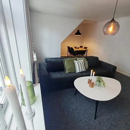 Cozy 1 Bedroom A Апартаменты *